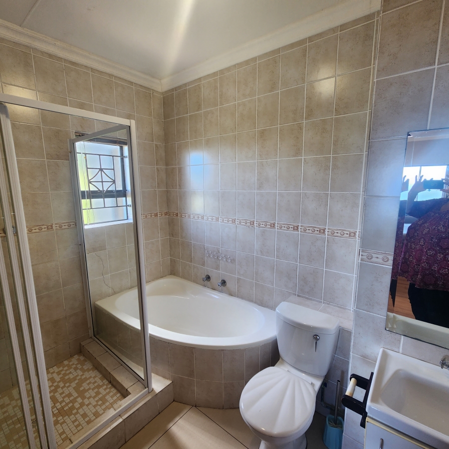 4 Bedroom Property for Sale in Dana Bay Western Cape